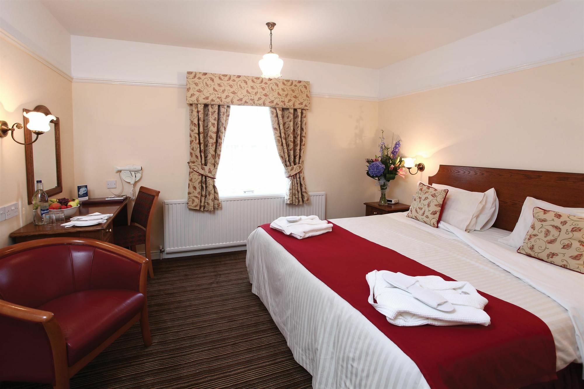 Lion Hotel Worksop Exterior photo